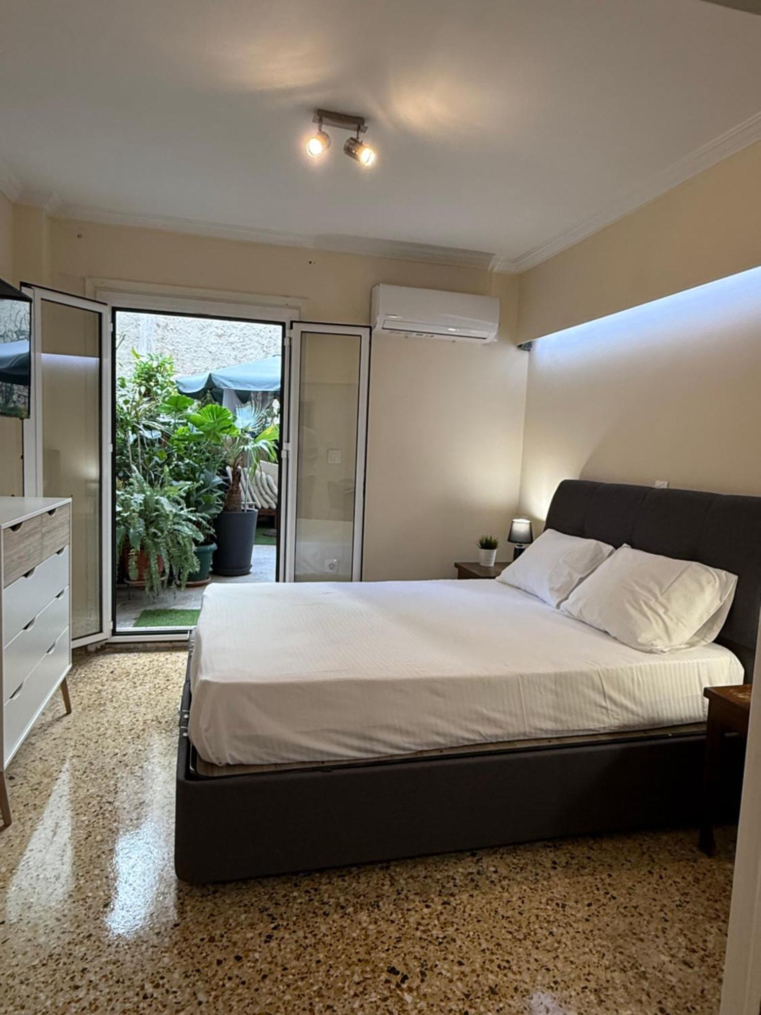 Modern Apartment In The Heart Of Athens Near Acropolis Exterior photo
